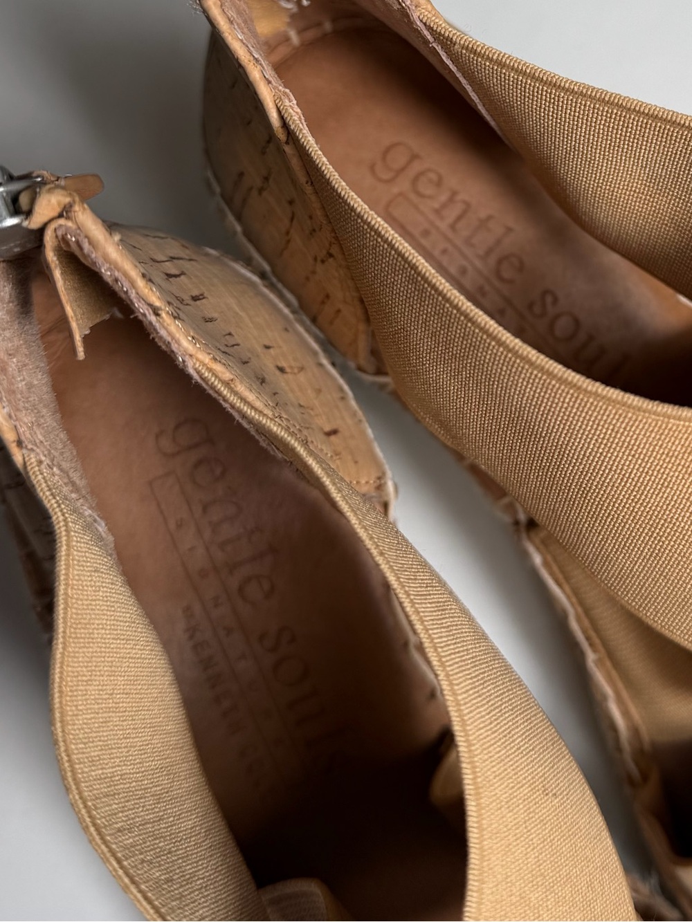 Gentle Souls~By Kenneth Cole~Cork & Wide Elastic~Espadrille~Wedge~Sandal~Size 8 - Picture 11 of 12